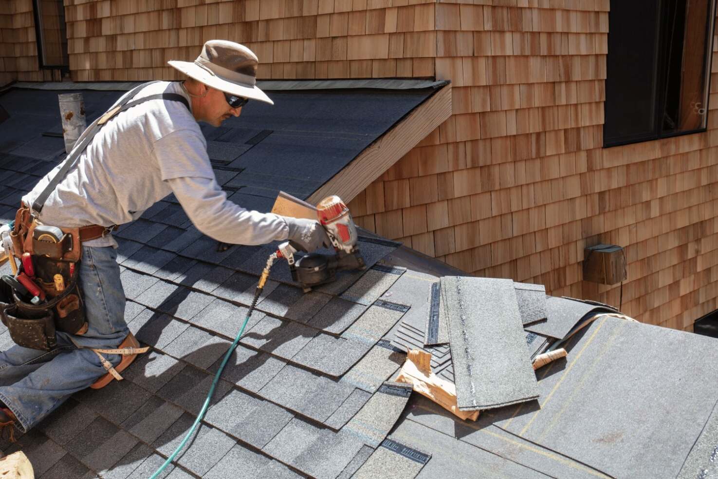 An illustration depicting roofing longevity through quality installation.