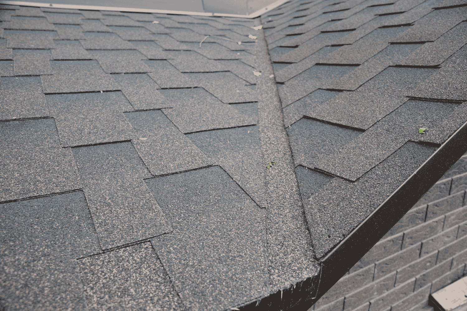 Average costs associated with replacing roof flashing